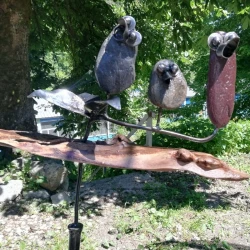 Vögel auf Stab Stahl/Holz/Stein